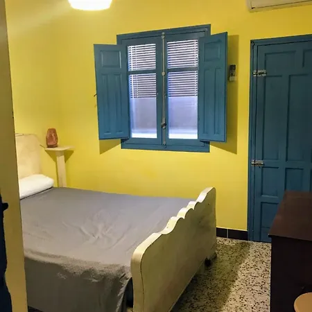 Casita La Paloma Bonita Del Pescador Hasta 5 Personas En El Casco Antiguo La Medina Centro Almeria Bajo Alcazaba Terraza Buena Vista Parking Privado Y Sabanas En Opcion Exterior photo