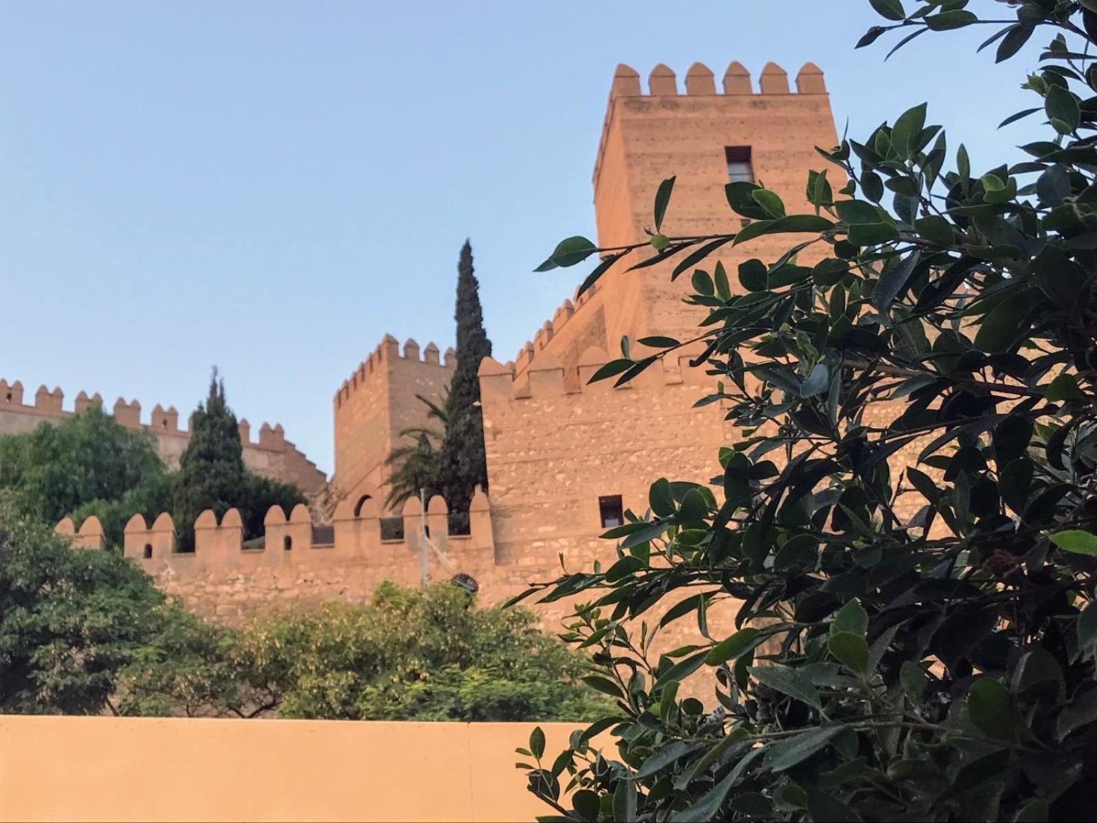 Holiday home Casita La Paloma Bonita Del Pescador Hasta 5 Personas En El Casco Antiguo La Medina Centro Bajo Alcazaba Terraza Buena Vista Parking Privado Y Sabanas En Opcion Almeria