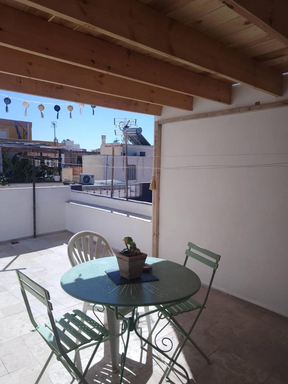 Casita La Paloma Bonita Del Pescador Hasta 5 Personas En El Casco Antiguo La Medina Centro Bajo Alcazaba Terraza Buena Vista Parking Privado Y Sabanas En Opcion Almeria