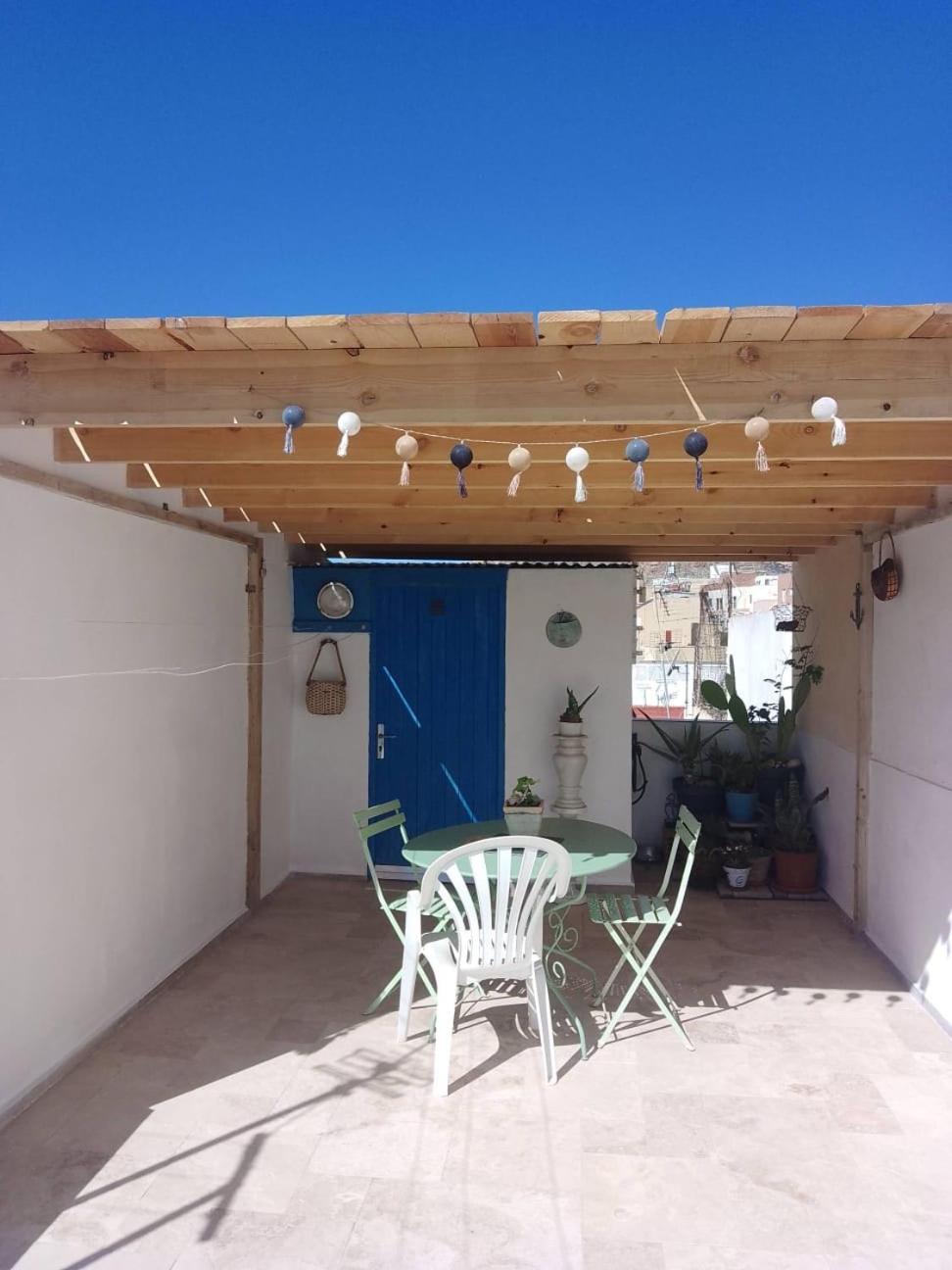 Casita La Paloma Bonita Del Pescador Hasta 5 Personas En El Casco Antiguo La Medina Centro Bajo Alcazaba Terraza Buena Vista Parking Privado Y Sabanas En Opcion * Almeria